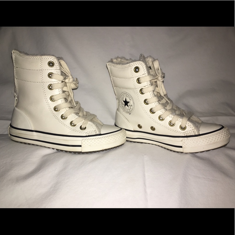 ****SOLD**** Toddler Converse High top